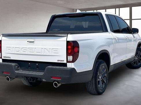 Used 2024 Honda Ridgeline Sport image 6