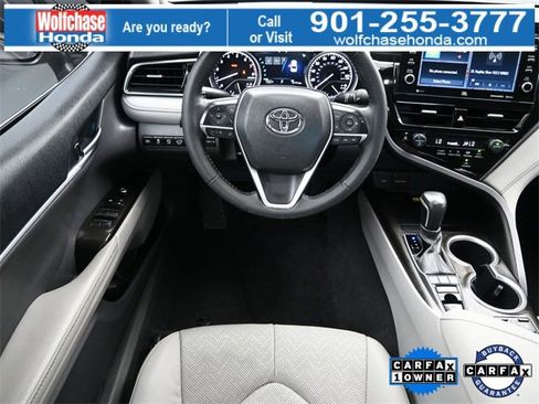 Used 2023 Toyota Camry XLE image 9