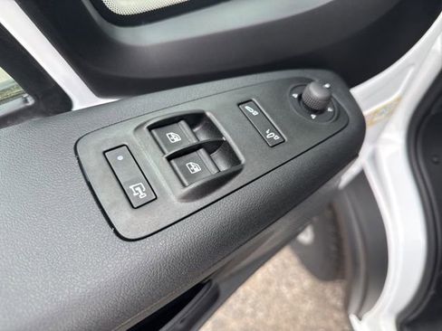 New 2026 RAM ProMaster 2500 w/ Premium Convenience Group FWD image 18