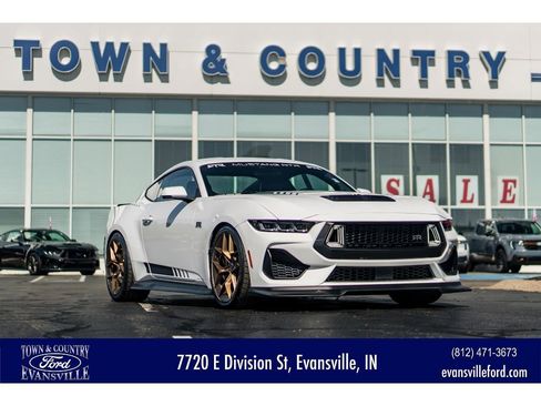 Used 2025 Ford Mustang GT Premium w/ GT Performance Package image 1