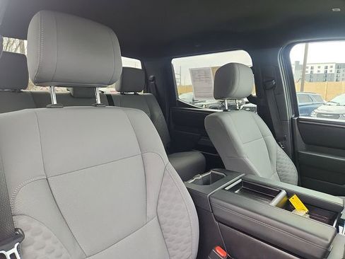 Used 2025 Toyota Tundra SR5 AWD/4WD image 31