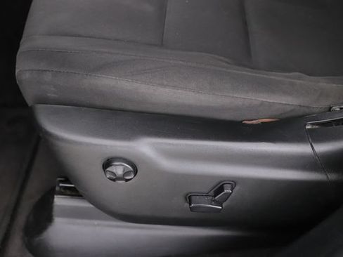Used 2018 Jeep Grand Cherokee Laredo AWD/4WD image 18
