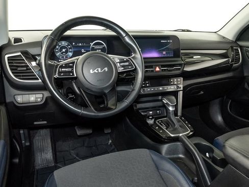 Used 2024 Kia Seltos S AWD/4WD image 7
