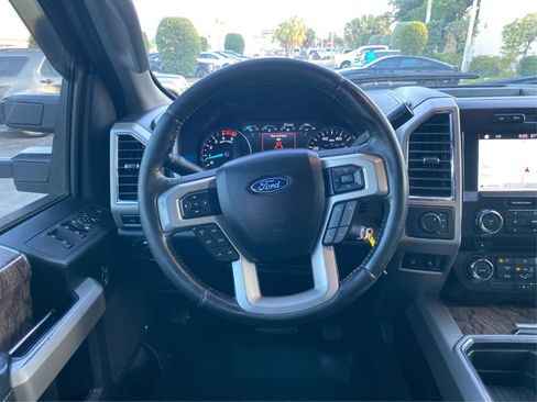 Used 2018 Ford F350 Lariat AWD/4WD image 13