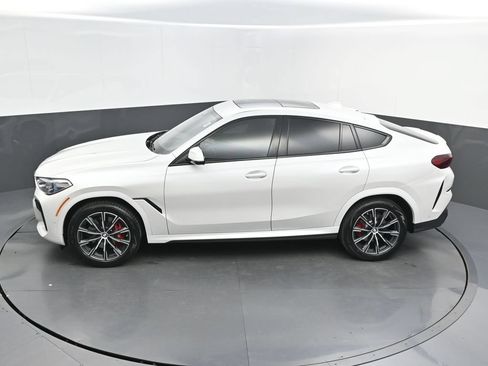 Used 2022 BMW X6 xDrive40i w/ Executive Package AWD/4WD image 35