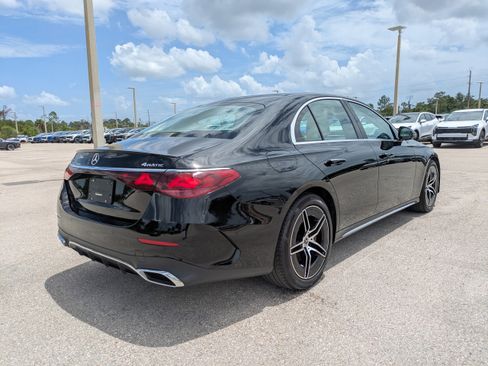 Used 2025 Mercedes-Benz E 350 4MATIC Sedan w/ Winter Package image 4
