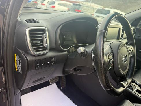 Used 2018 Kia Sportage SX image 22