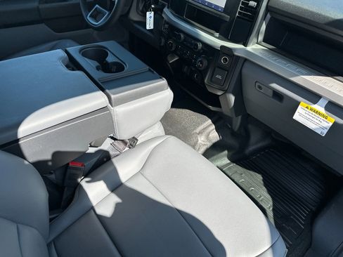New 2025 Ford F450 XL w/ XL Chrome Package image 15