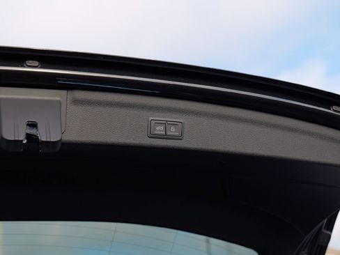 Certified 2025 Audi Q3 2.0T Premium w/ Convenience Package image 34