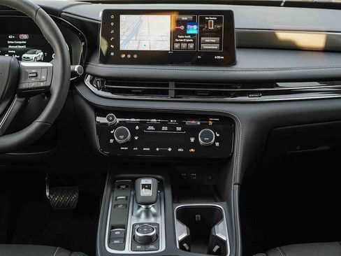 New 2026 INFINITI QX60 Luxe image 28