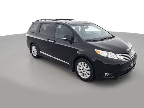Used 2014 Toyota Sienna Limited w/ Limited Premium Package image 3