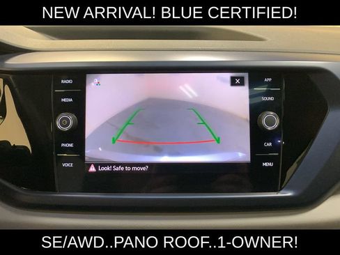 Used 2022 Volkswagen Taos SE w/ Panoramic Sunroof Package FWD image 38