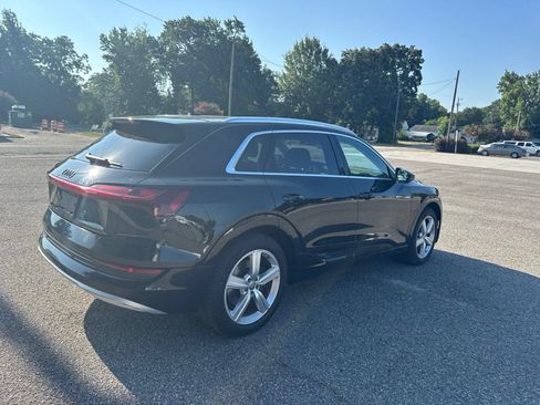 Used 2019 Audi e-tron Premium Plus AWD/4WD image 7