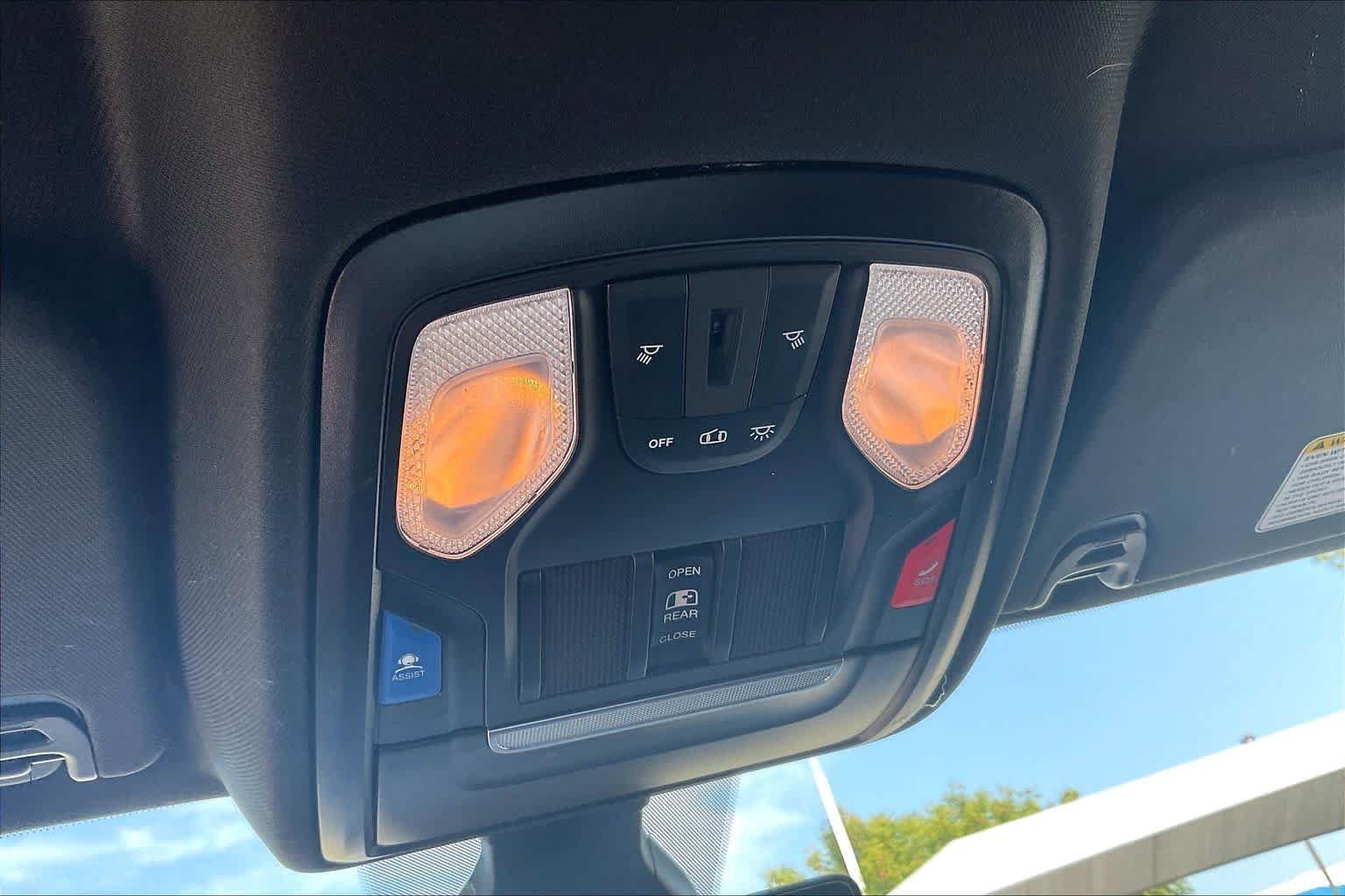 Used 2024 RAM 1500 Big Horn AWD/4WD image 32