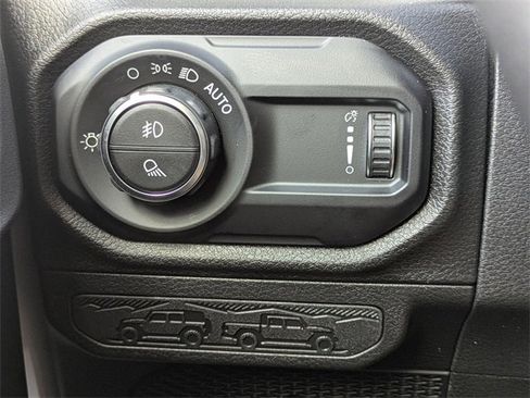 New 2025 Jeep Gladiator Sport image 24