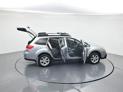 Used 2014 Subaru Outback 2.5i Limited AWD/4WD image 45