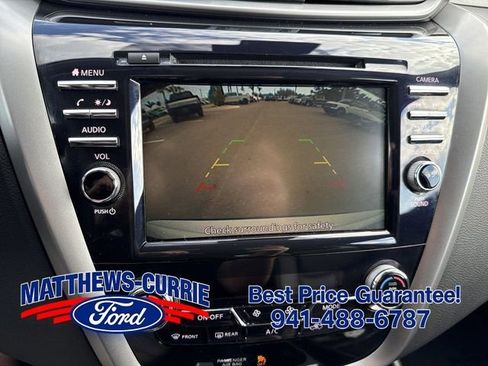 Used 2024 Nissan Murano SV w/ SV Midnight Edition Package FWD image 17