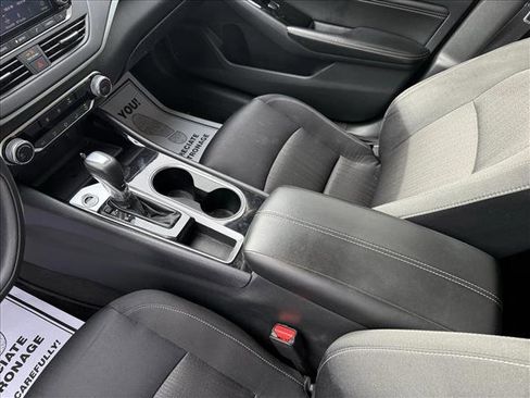 Used 2021 Nissan Altima 2.5 SV image 14