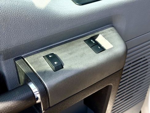 Used 2012 Ford F250 XLT w/ XLT Interior Pkg AWD/4WD image 14