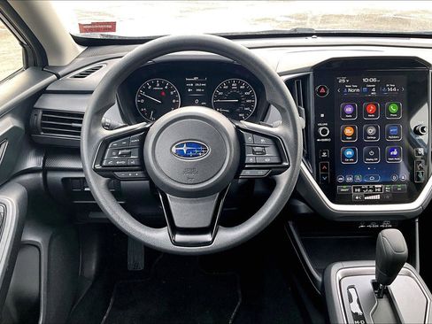 Used 2025 Subaru Crosstrek 2.0i Premium image 5