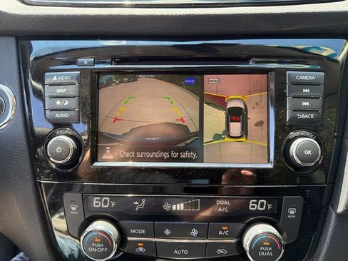 Used 2020 Nissan Rogue SV w/ Premium Package FWD image 23
