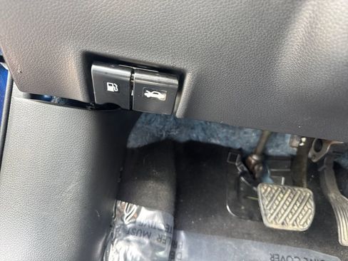 Used 2018 Nissan Sentra SV w/ All Weather Package FWD image 31