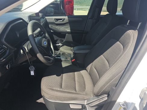 Used 2026 Ford Escape Active w/ Tech Pack #1 FWD image 6