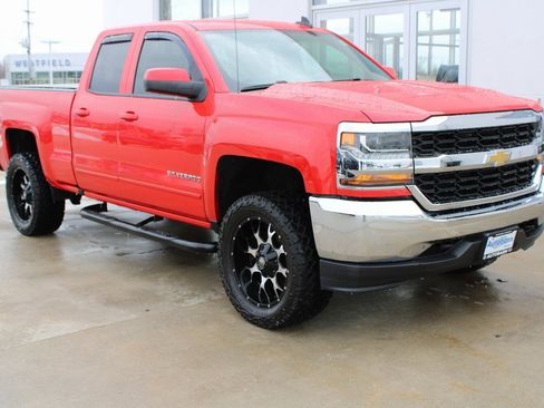 Used 2018 Chevrolet Silverado 1500 LT image 1