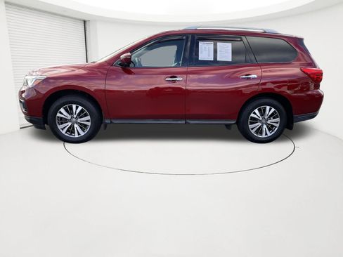Used 2019 Nissan Pathfinder SL image 2