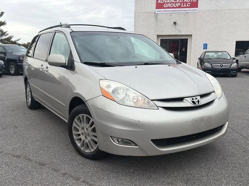 Used 2007 Toyota Sienna XLE Limited image 14