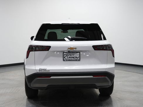 Used 2025 Chevrolet Equinox LT image 6