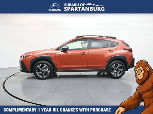 Used 2025 Subaru Crosstrek 2.5i Premium AWD/4WD image 4