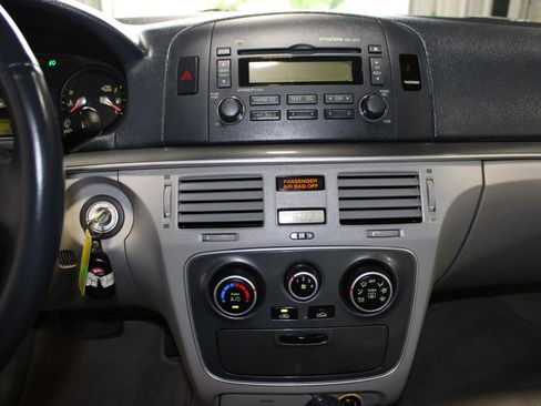 Used 2006 Hyundai Sonata GLS FWD image 14
