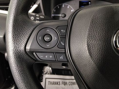 Used 2025 Toyota Corolla LE FWD image 13