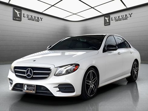 Used 2020 Mercedes-Benz E 350 Sedan image 4