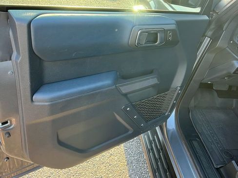 Used 2024 Ford Bronco Outer Banks image 11