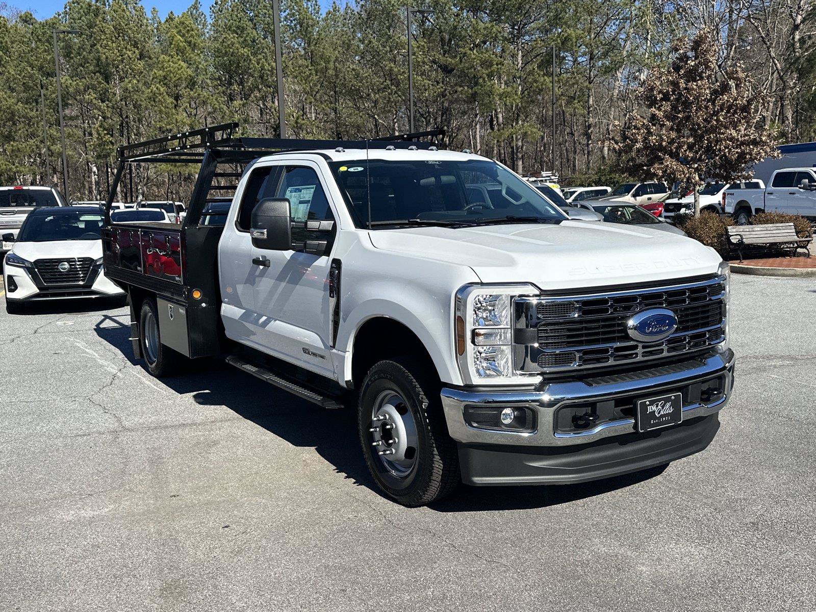 New 2026 Ford F350 XL w/ XL Chrome Package AWD/4WD image 1