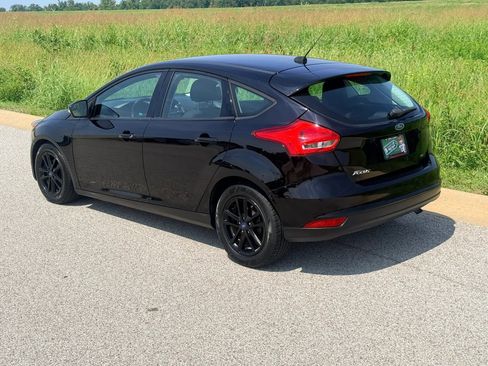 Used 2017 Ford Focus SE FWD image 13