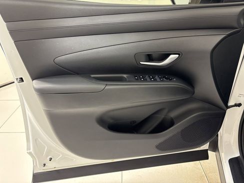 Certified 2025 Hyundai Tucson SEL FWD image 16