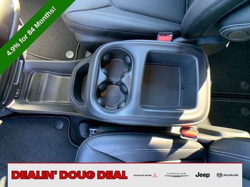 New 2026 Chrysler Pacifica Select image 26