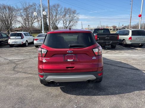 Used 2017 Ford Escape SE image 6