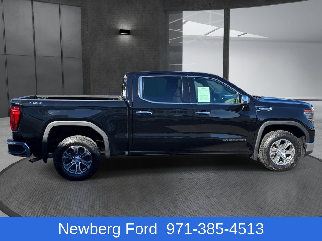 Used 2025 GMC Sierra 1500 SLT AWD/4WD image 4