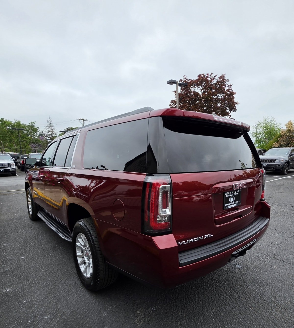 Used 2018 GMC Yukon XL SLT AWD/4WD image 15