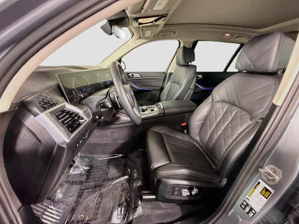 Used 2026 BMW X7 xDrive40i AWD/4WD image 21