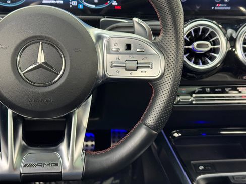 Used 2021 Mercedes-Benz GLB 35 AMG AMG GLB 35 w/ Premium & AMG Ni image 22