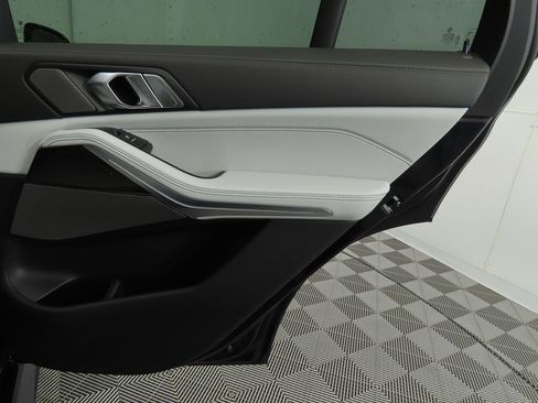 New 2026 BMW X5 sDrive40i w/ M Sport Package image 27