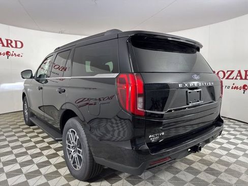 New 2025 Ford Expedition Active image 5