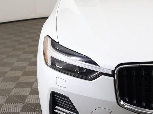 Used 2023 Volvo XC60 B5 Core w/ Climate Package image 13