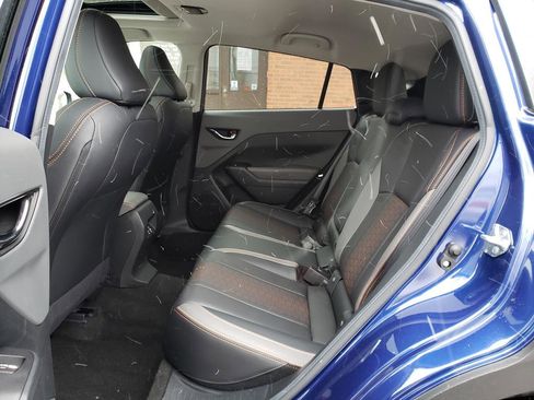 Used 2025 Subaru Crosstrek 2.5i Limited w/ Crosstrek Mirror Package image 11