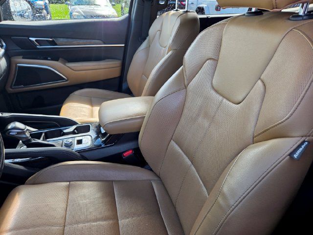 Used 2022 Kia Telluride SX w/ Nightfall Edition Package AWD/4WD image 2